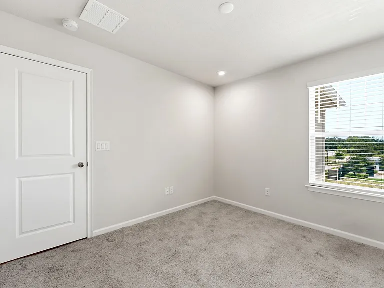 2587 Everglade Way — Photo 27