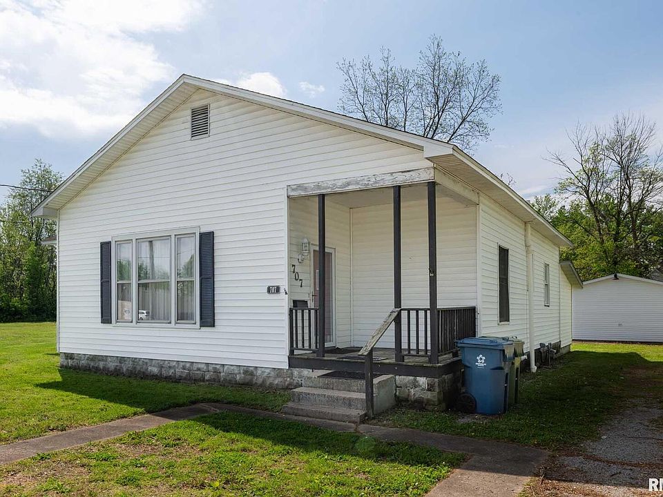 1st image of 707 W Broadway Blvd