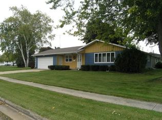 102 Circle Dr, Randolph, WI 53956