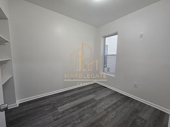 3rd image of 71 Wakeman Ave #1B