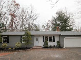6 Newtons Corner Rd, Howell, NJ 07731