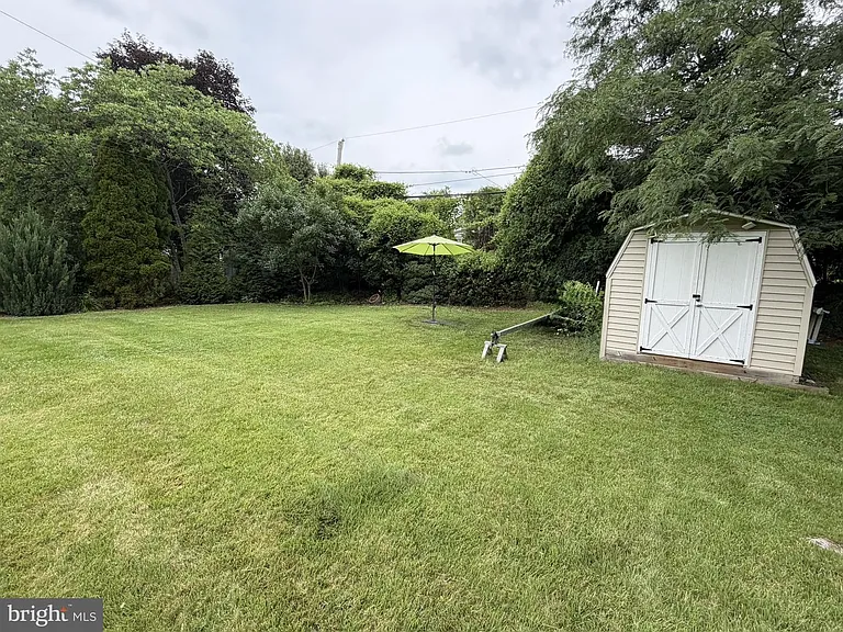 217 Lyster Rd — Photo 5