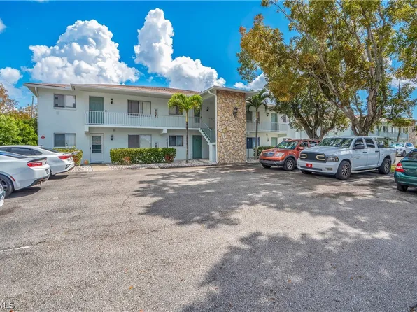 203 SE 15th Pl APT 214, Cape Coral, FL 33990