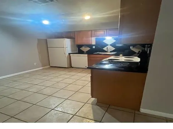 807 Wheelock St, Franklin, TX 77856