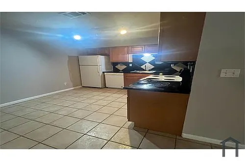 807 Wheelock St Photo 1