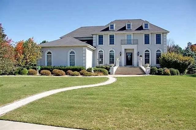 2103 Cinnamon Ln photo 1