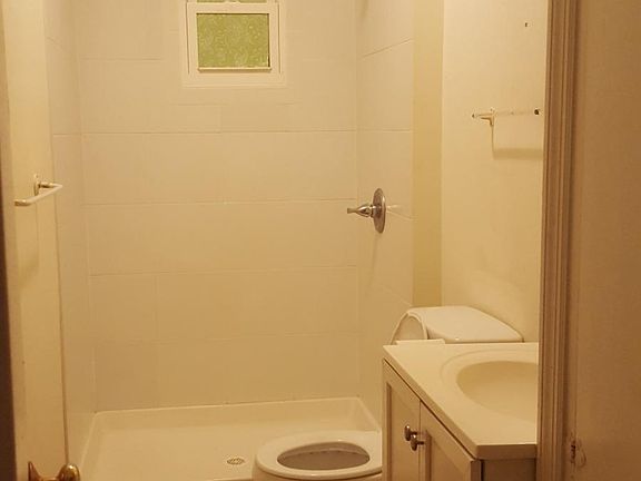 5th image of 1314 W Rockland St Floor 1