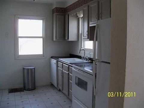 2nd image of 106 N Park Lane Dr