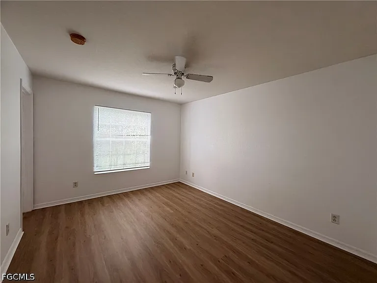 8360 Silver Birch Way — Photo 26