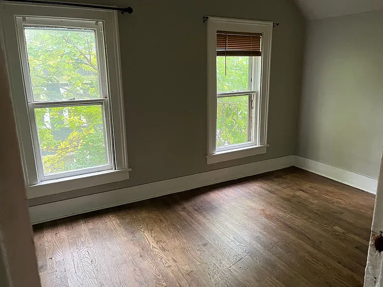 807 Hawley Ave — Photo 5
