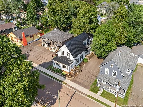 2nd image of 47 Peter St