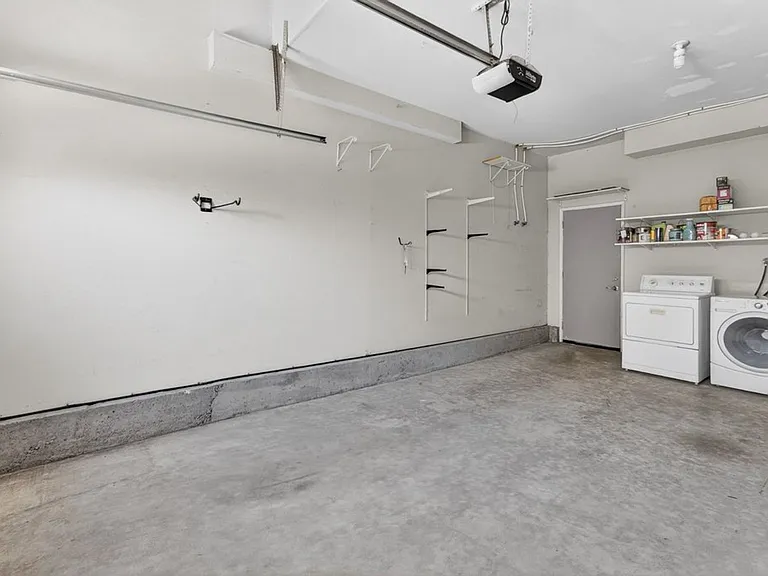 755 7th Ave — Photo 36