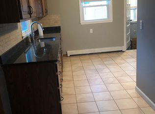 243 Middletown Ave, Wethersfield, CT 06109