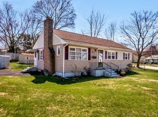 11 Melo Rd, Woburn, MA 01801