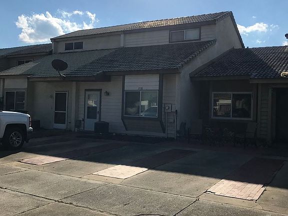 2nd image of 1338 Winter Green Way