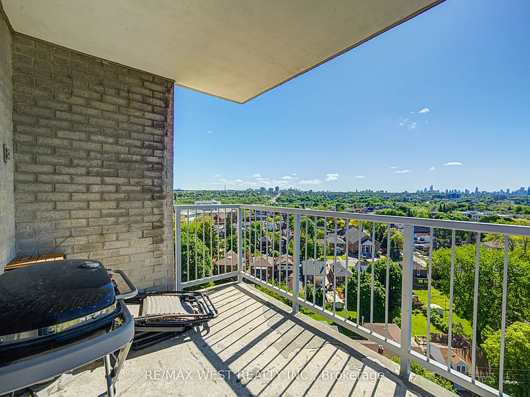3559 Eglinton Ave W #1309 — Photo 37