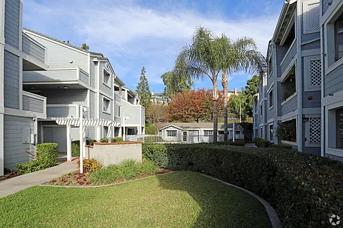 111 S Lakeview Ave #E Photo 1 111 S Lakeview Ave #E Photo 1