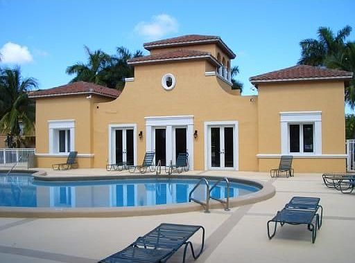 4th image of 6715 N Kendall Dr