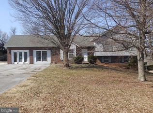 820 Amanda Dr, Westminster, MD 21158