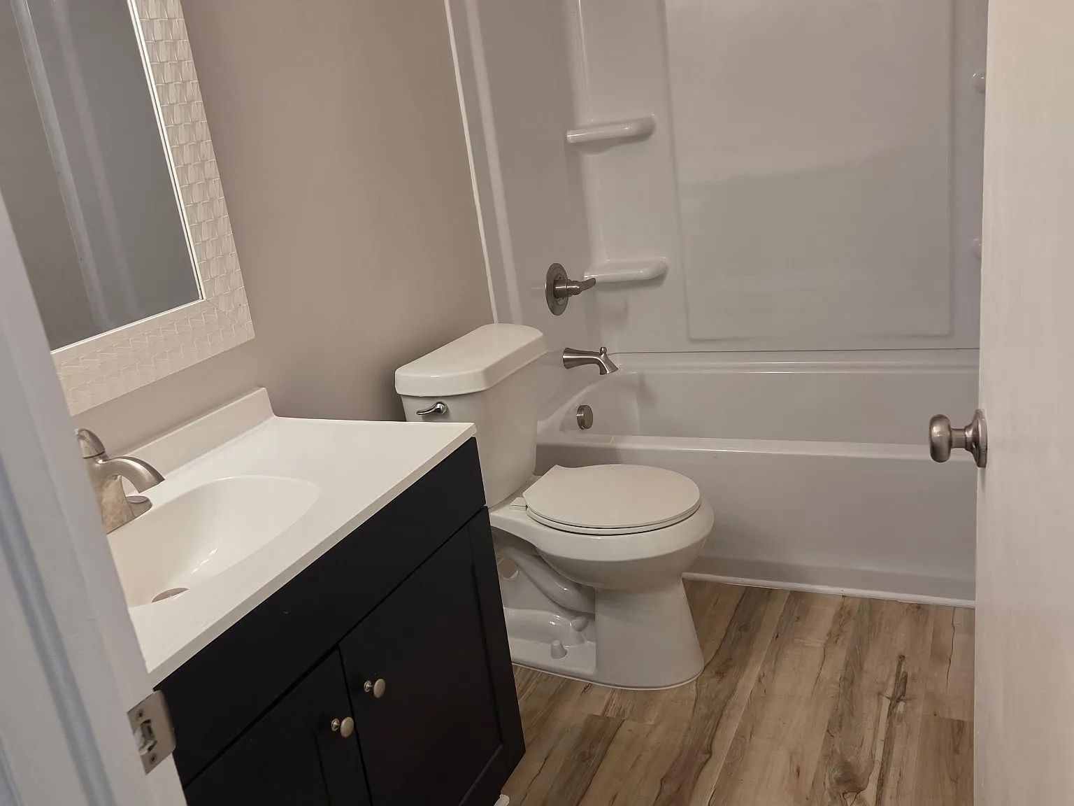 3 bed, 1.5 bath, $1,445 — Photo 4