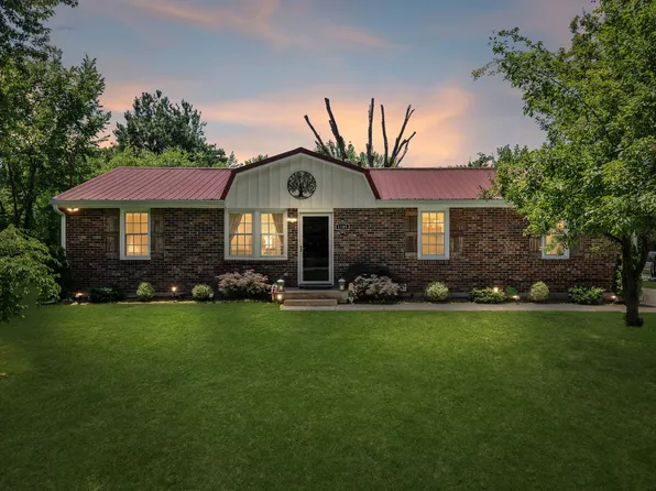1105 Goose Bay Rd, Ashland City, TN 37015