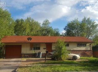 1227 Quivira Dr, Colorado Springs, CO 80910