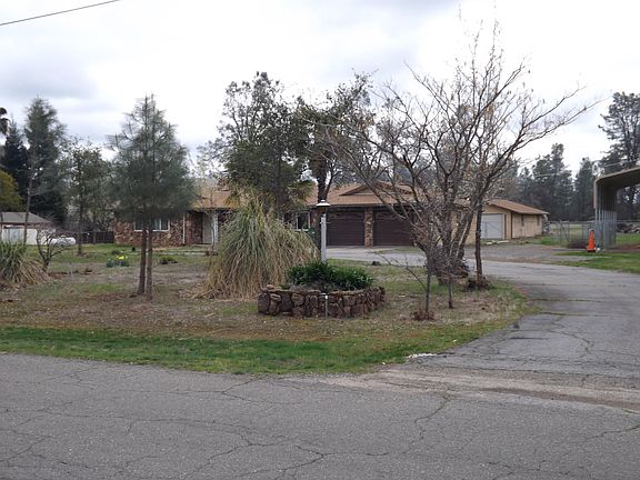 5th image of 17313 Flowers Ln