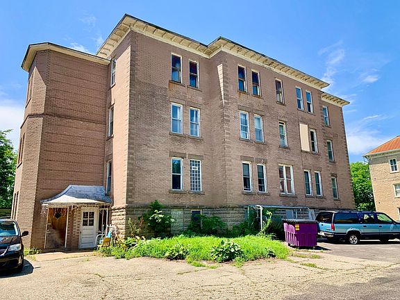 3rd image of 16566 S 12th St