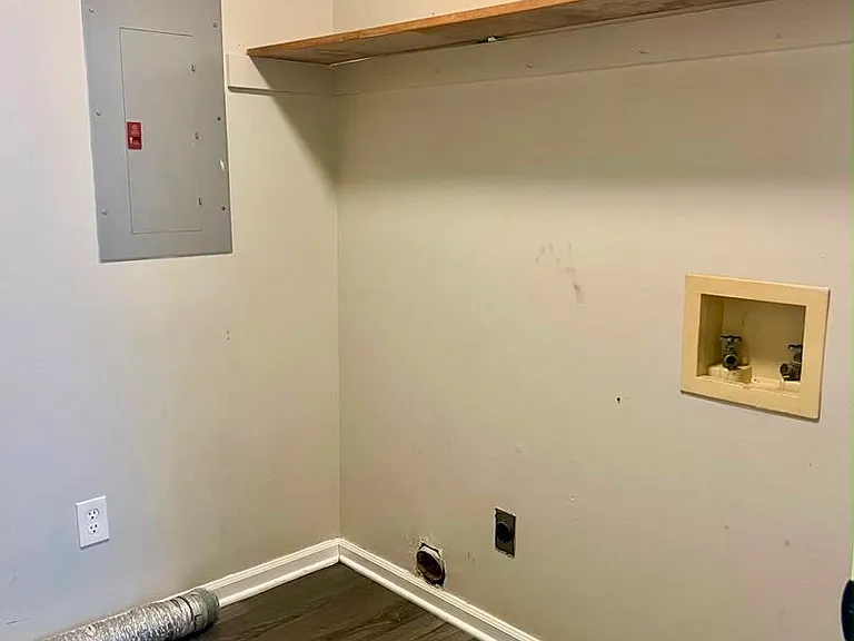 1612 Riverside Trl NE — Photo 10