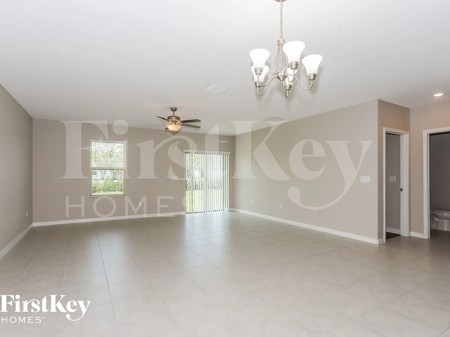 5 bed, 2.5 bath, 2949 sqft, $2,875 — Photo 3