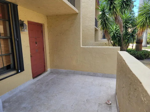 791 SE 1st Way #74, Deerfield Beach, FL 33441