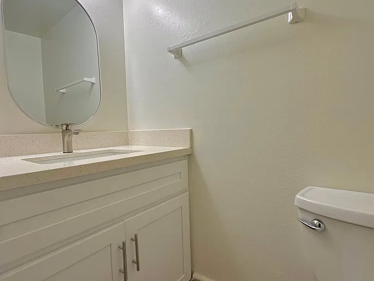 25907 Oak St — Photo 14