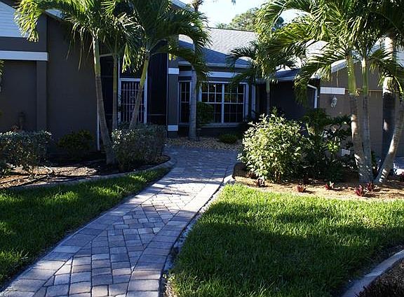 3rd image of 3709 Tangerine Dr