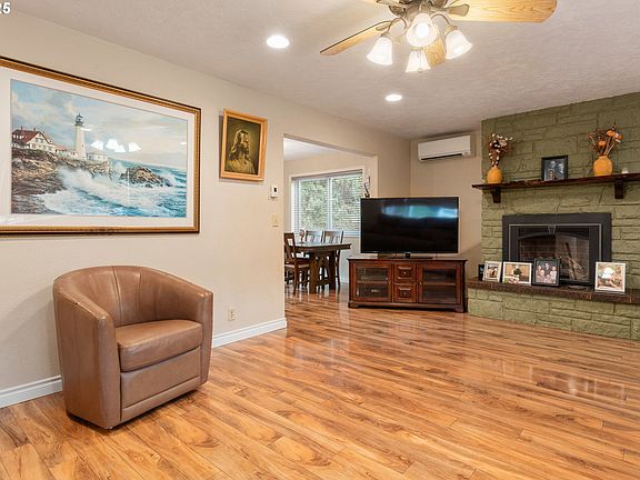 5th image of 2746 Harlow Rd