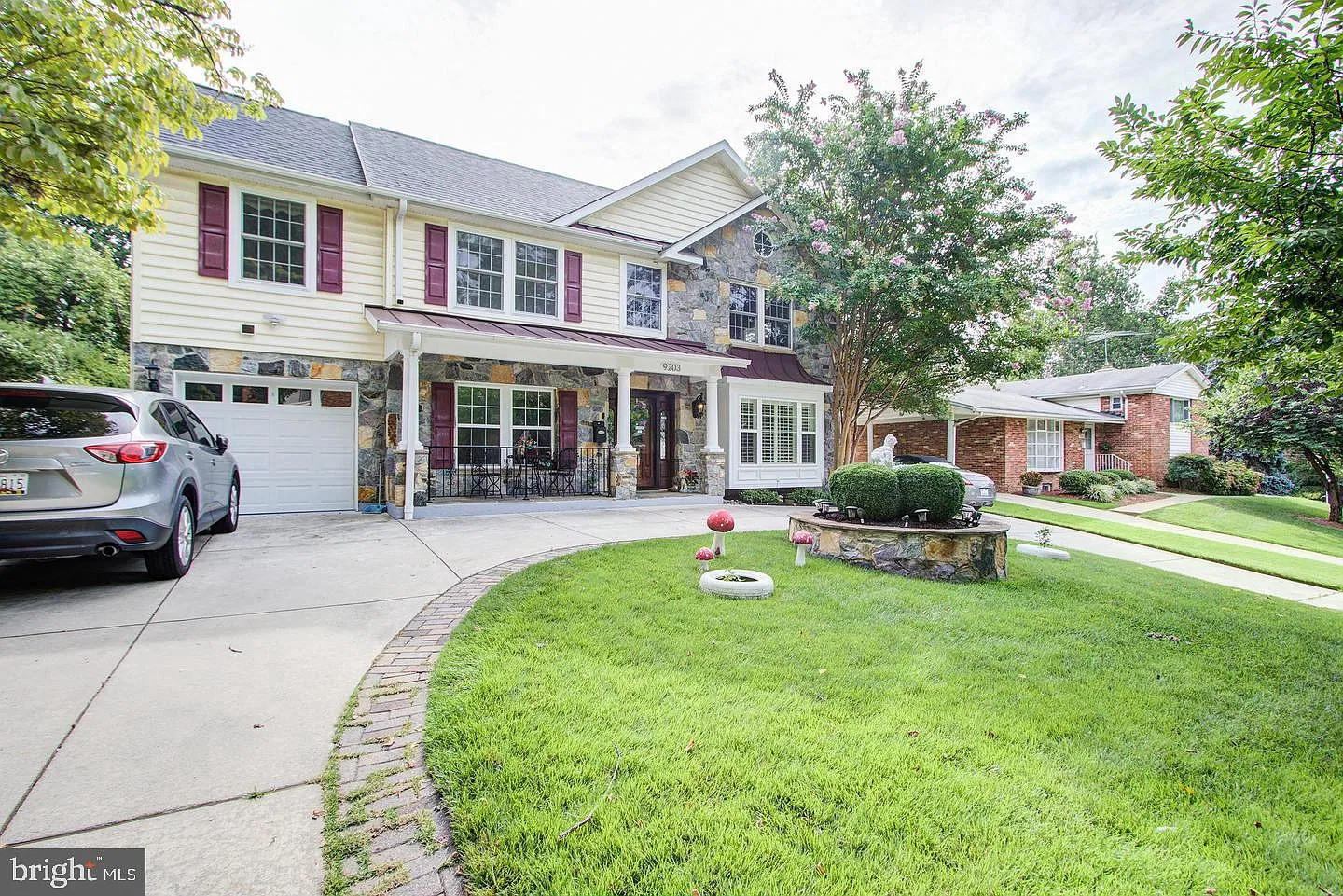 5 bed, 3.5 bath, 2919 sqft, $4,490 — Photo 3