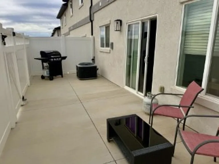 668 E Fiddlers Canyon Rd #11 — Photo 15