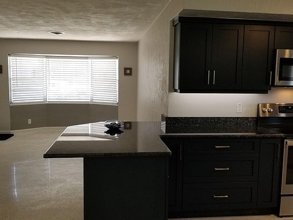 3rd image of 375 Euclid Ave