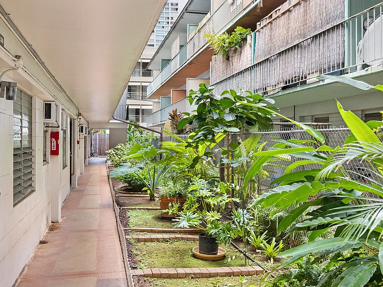 235 Liliuokalani Ave #338 — Photo 18