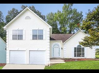 825 River Valley Dr, Jonesboro, GA 30238