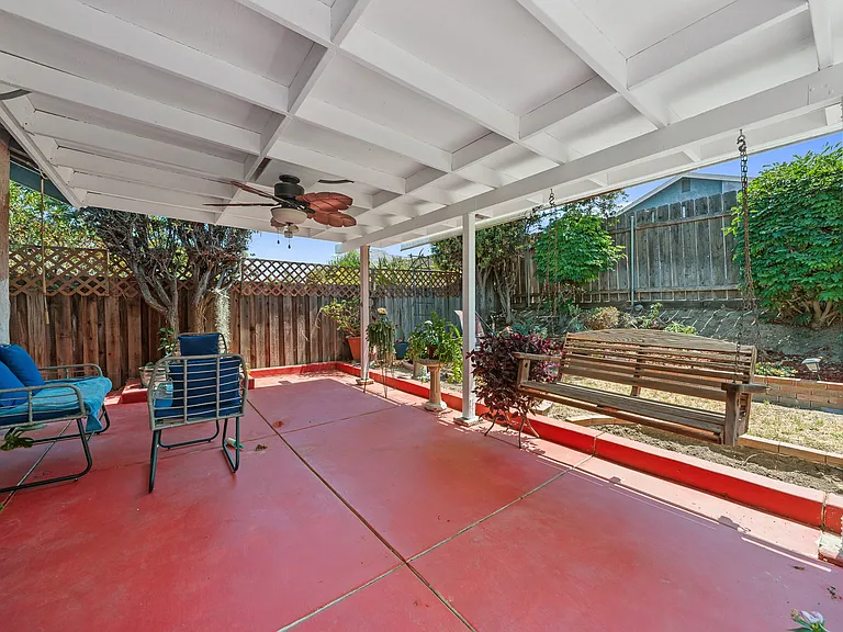 1834 Olamar Way — Photo 32