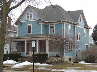 1510 State St, La Crosse, WI 54601