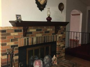 1094 Yates St, Galesburg, IL 61401