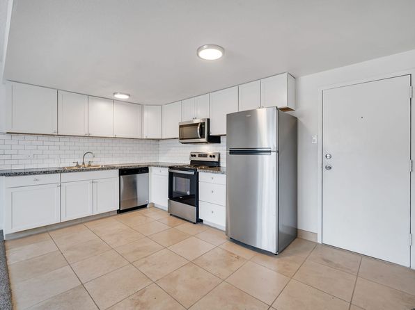 300 Holcomb Ave APT 12