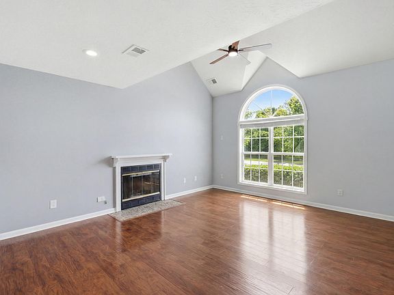 4th image of 124 Hemingway Pl