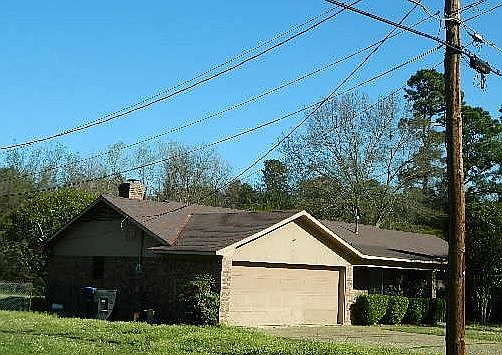 3rd image of 8565 Meadow Parkway Dr