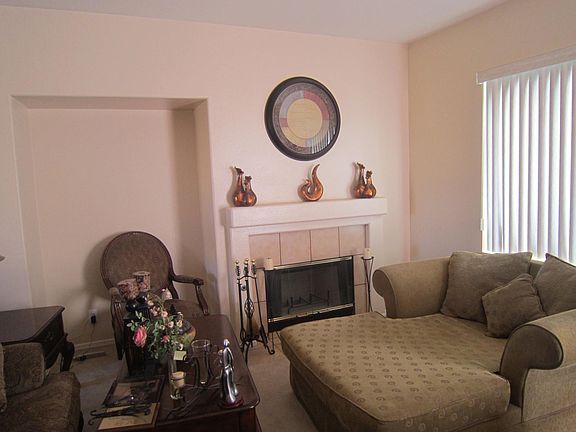5th image of 15482 Venice Ln