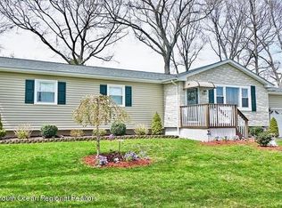 306 Atlantic City Ave, Bayville, NJ 08721