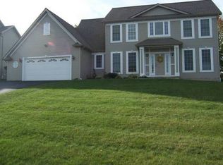 1000 Pondbrook Point, Webster, NY 14580