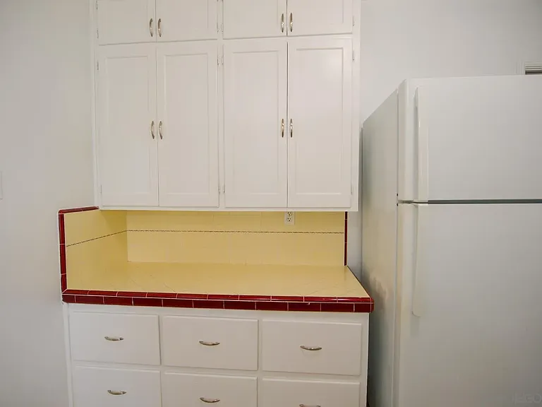 170 Garrett Ave — Photo 10