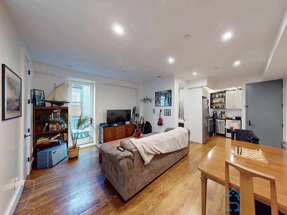 1st image of 317 Woodbine St #2B
